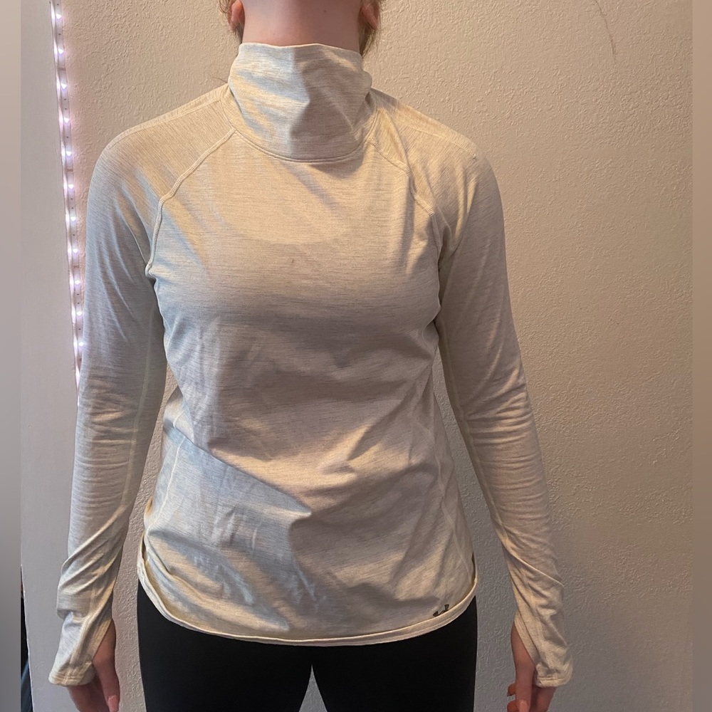Under Armour cold gear running shirt